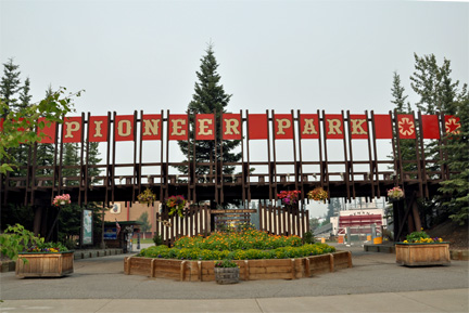 entrance to Pioneer park
