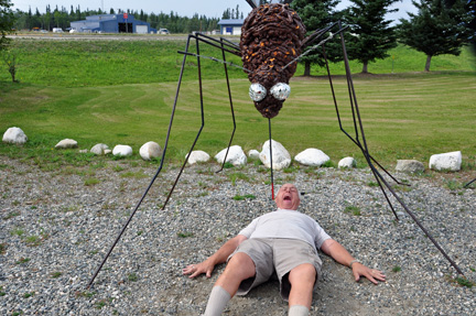 Lee gets attacked by a giant mosquito 