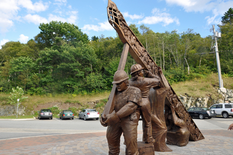 Monument erected to honor workers killed or injured on the job