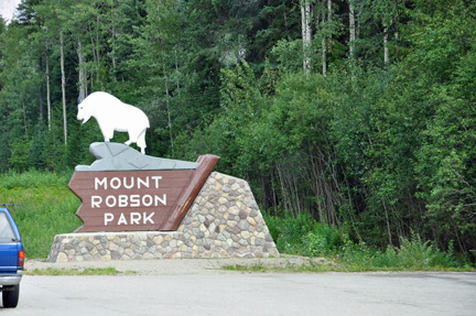 sign: Mount Robson Park