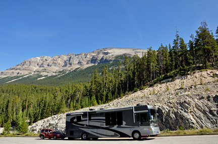 the motorhome of the two RV Gypsies in Canada