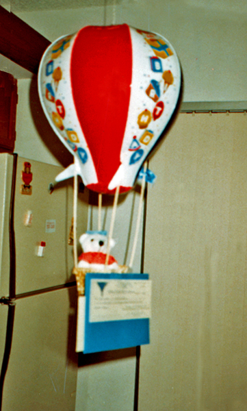 hot air balloon and gift certificate