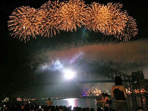 fireworks on the Sydney Bridge