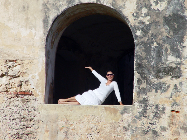 Amy Tinoco in an archway
