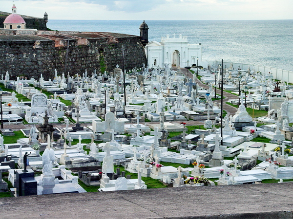 the Santa Maria Magdelena de Pazzis Cemetery