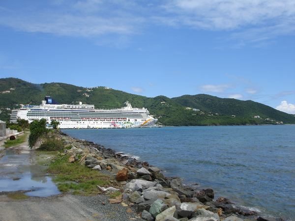 Norwegian Pearl Cruise shiip