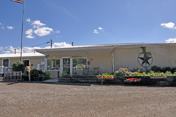 Arrowhead Campground  office and store
