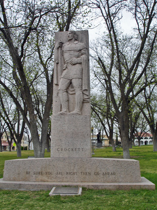 Davy Crockett Statue 