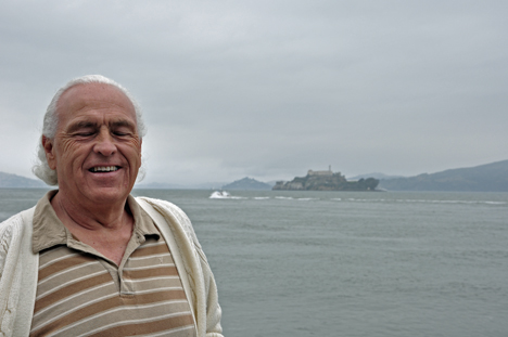 Lee across from Alcatraz Island