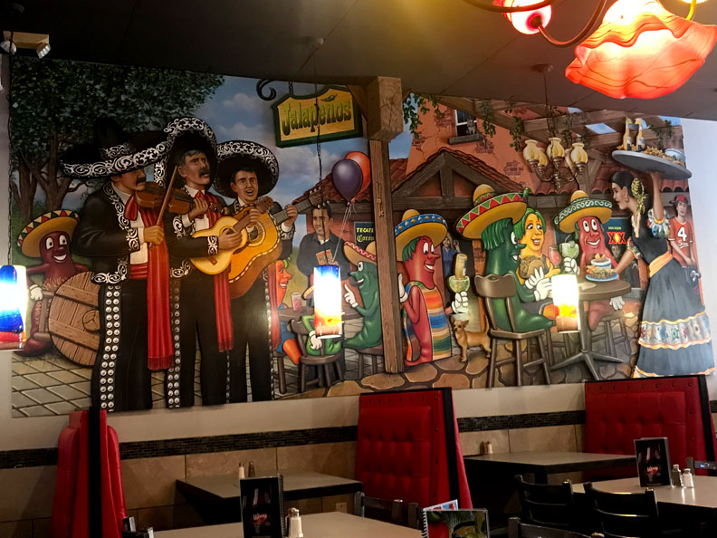 inside Jalapenos Mexican Restauraunt
